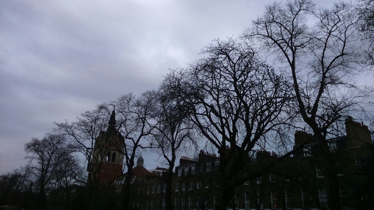 「生前退位」という言葉の連呼は、天皇陛下に対する「お葬式いじめ」ではないのか？